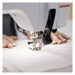 Швейно-вышивальная машина Bernina 590 в Минске